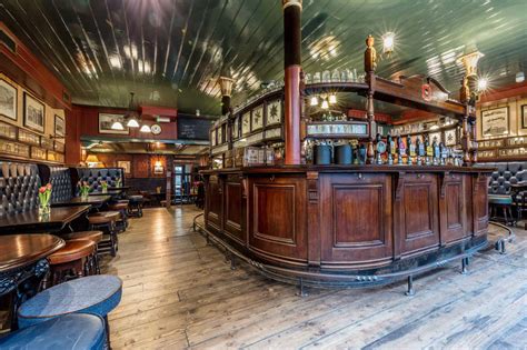 Amazing pub .